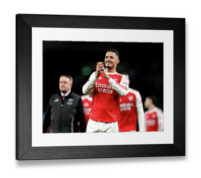 Framed Print : Tottenham Hotspur v Arsenal - Premier League