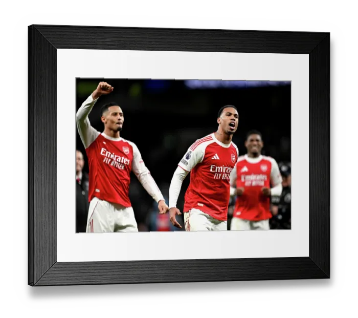 Framed Print : Tottenham Hotspur v Arsenal - Premier League