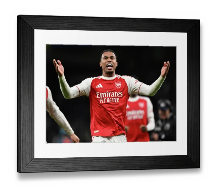 Framed Print : Tottenham Hotspur v Arsenal - Premier League