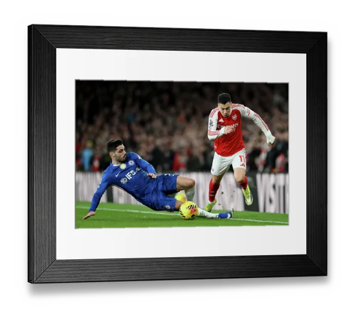 Framed Print : Arsenal v Chelsea - Premier League