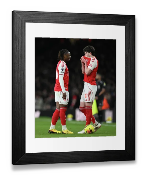 Framed Print : Arsenal v Chelsea - Premier League