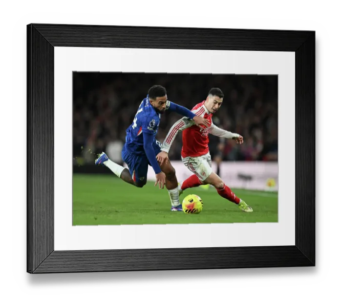 Framed Print : Arsenal v Chelsea - Premier League