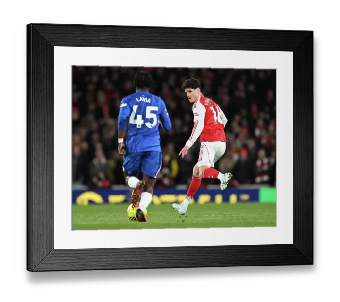 Framed Print : Arsenal v Chelsea - Premier League Framed Print : Arsenal v Chelsea - Premier League