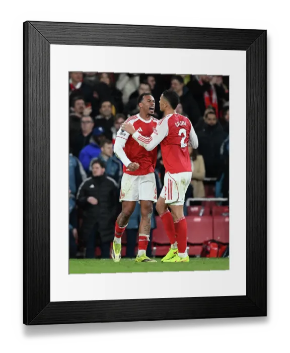 Framed Print : Arsenal v Chelsea - Premier League Framed Print : Arsenal v Chelsea - Premier League