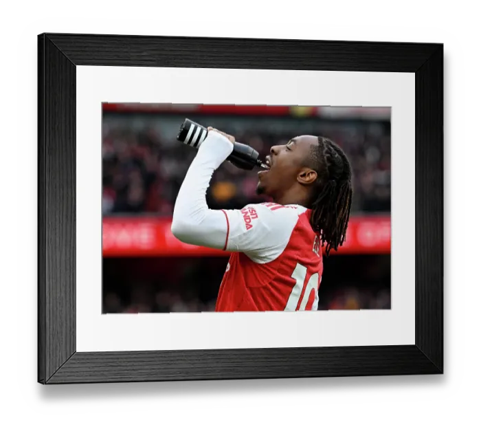 Framed Print : Arsenal v Chelsea - Premier League Framed Print : Arsenal v Chelsea - Premier League