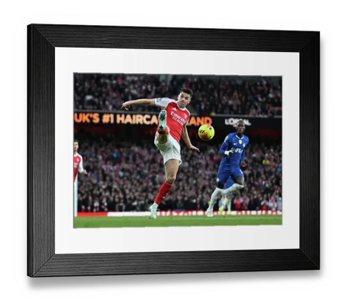 Framed Print : Arsenal v Chelsea - Premier League