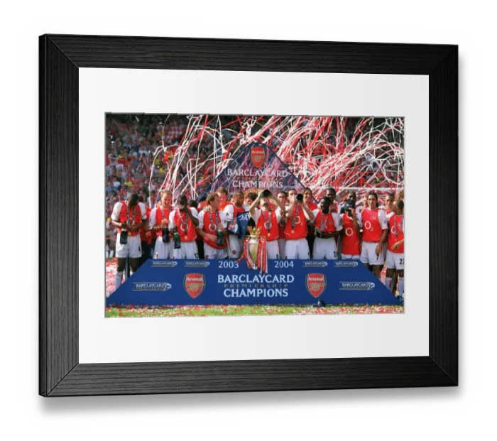 Framed Print : FA Premiership Showdown: Arsenal vs Leicester City at Highbury, 2004 Framed Print : FA Premiership Showdown: Arsenal vs Leicester City at Highbury, 2004