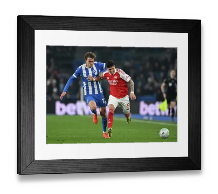 Framed Print : Brighton & Hove Albion v Arsenal - Premier League Framed Print : Brighton & Hove Albion v Arsenal - Premier League