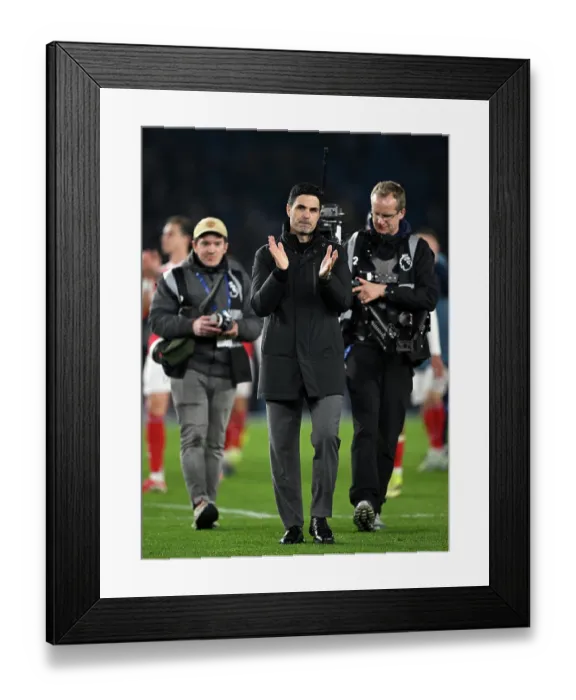 Framed Print : Brighton & Hove Albion v Arsenal - Premier League Framed Print : Brighton & Hove Albion v Arsenal - Premier League