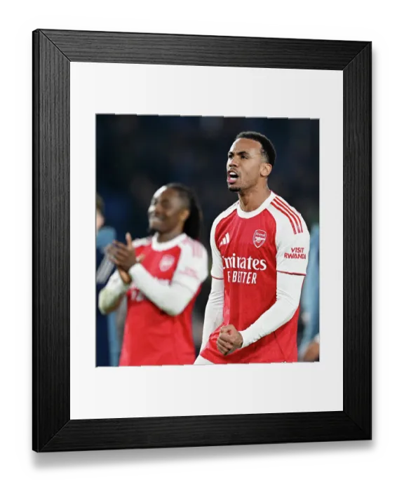 Framed Print : Brighton & Hove Albion v Arsenal - Premier League Framed Print : Brighton & Hove Albion v Arsenal - Premier League