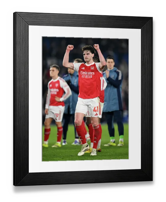 Framed Print : Brighton & Hove Albion v Arsenal - Premier League