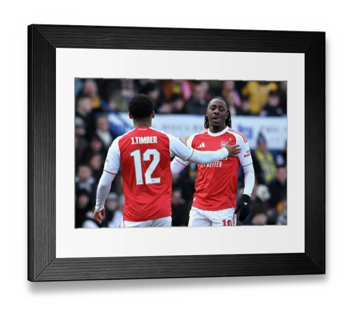 Framed Print : Mansfield Town v Arsenal - Emirates FA Cup Fifth Round