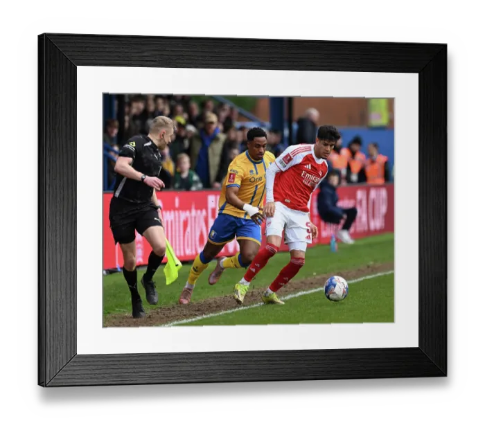 Framed Print : Mansfield Town v Arsenal - Emirates FA Cup Fifth Round Framed Print : Mansfield Town v Arsenal - Emirates FA Cup Fifth Round