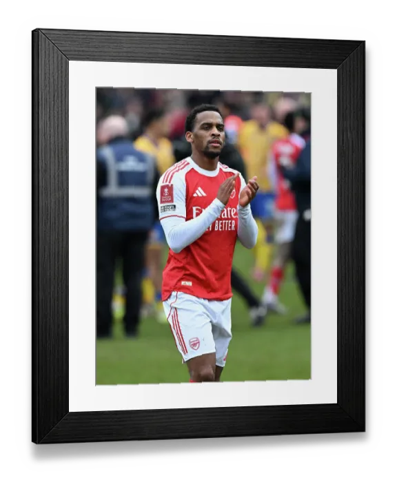 Framed Print : Mansfield Town v Arsenal - Emirates FA Cup Fifth Round