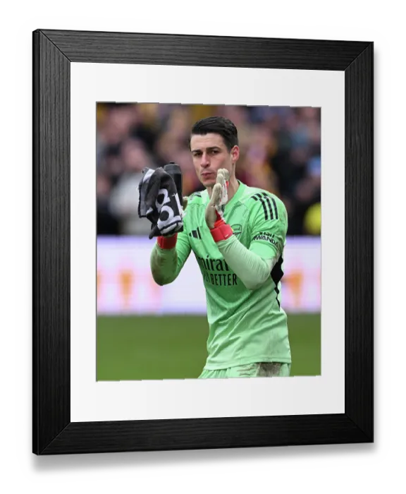 Framed Print : Mansfield Town v Arsenal - Emirates FA Cup Fifth Round