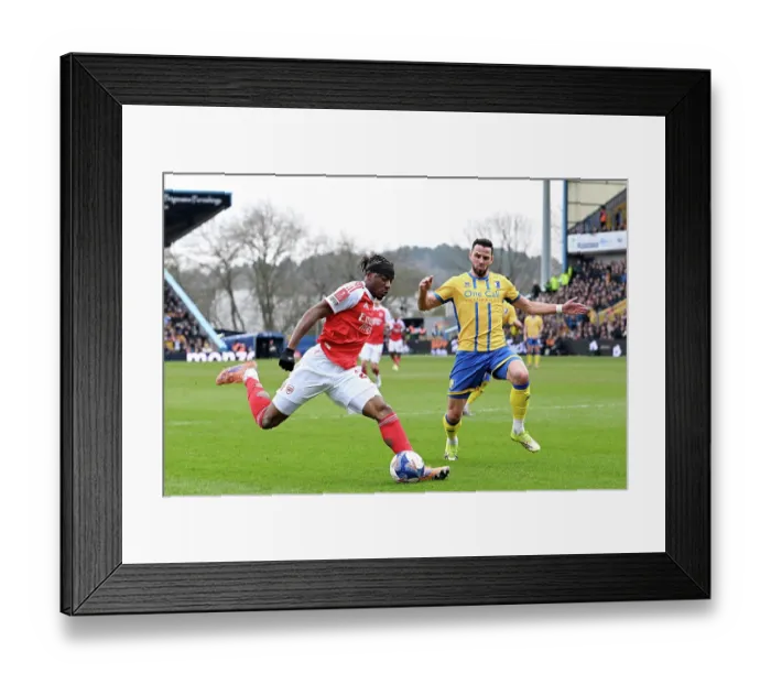 Framed Print : Mansfield Town v Arsenal - Emirates FA Cup Fifth Round