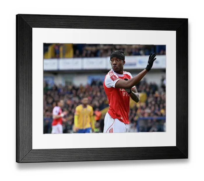 Framed Print : Mansfield Town v Arsenal - Emirates FA Cup Fifth Round