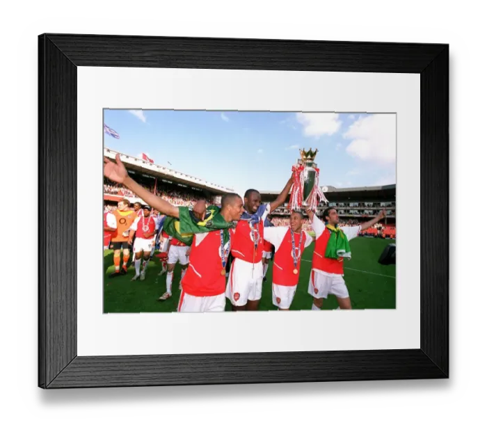 Framed Print : Gilberto, Patrick Vieira, Gael Clichy and Edu (Arsenal) with the Premiership trophy