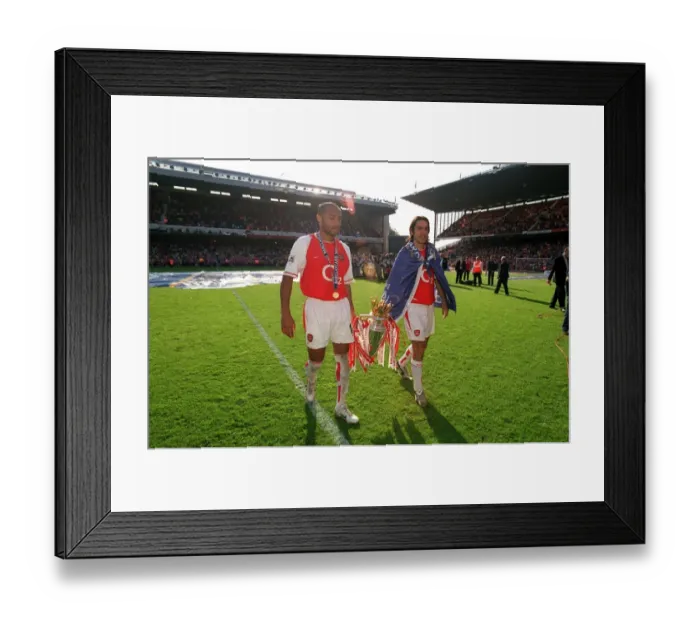 Framed Print : Arsenal vs Leicester City: FA Premiership Showdown, May 15, 2004, Highbury, London