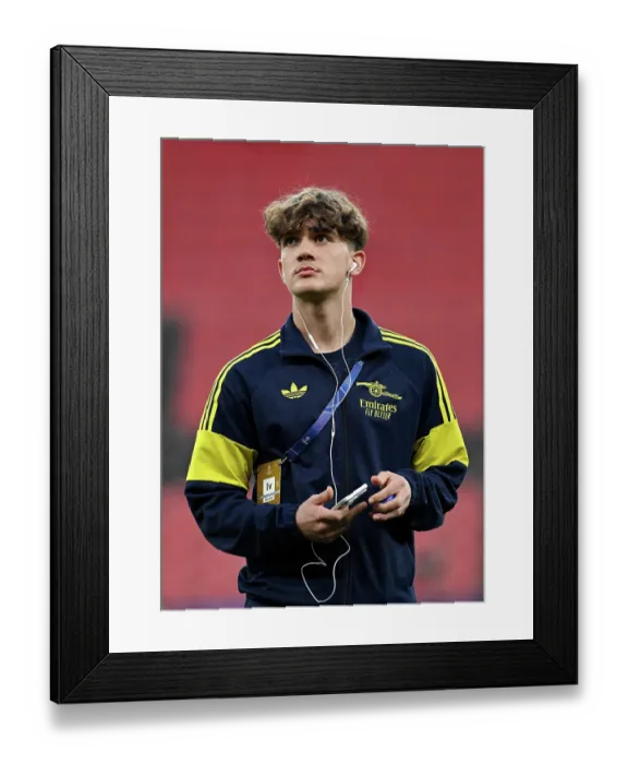 Framed Print : Bayer 04 Leverkusen v Arsenal FC - UEFA Champions League 2025 / 26 Round of 16 First Leg Framed Print : Bayer 04 Leverkusen v Arsenal FC - UEFA Champions League 2025 / 26 Round of 16 First Leg
