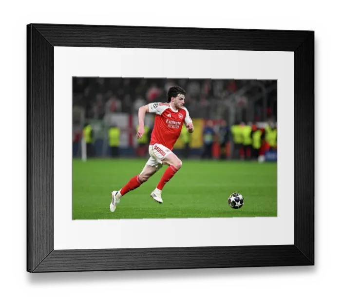 Framed Print : Bayer 04 Leverkusen v Arsenal FC - UEFA Champions League 2025 / 26 Round of 16 First Leg