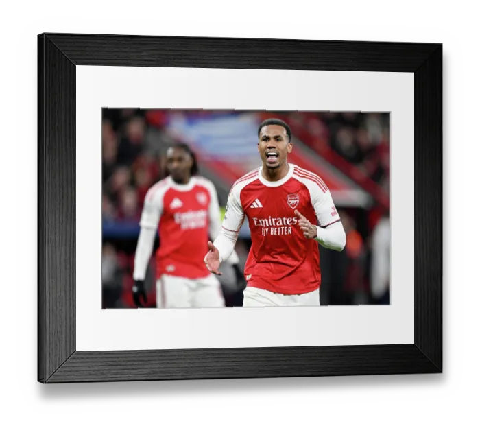 Framed Print : Bayer 04 Leverkusen v Arsenal FC - UEFA Champions League 2025 / 26 Round of 16 First Leg Framed Print : Bayer 04 Leverkusen v Arsenal FC - UEFA Champions League 2025 / 26 Round of 16 First Leg