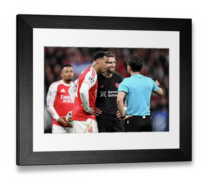 Framed Print : Bayer 04 Leverkusen v Arsenal FC - UEFA Champions League 2025 / 26 Round of 16 First Leg Framed Print : Bayer 04 Leverkusen v Arsenal FC - UEFA Champions League 2025 / 26 Round of 16 First Leg