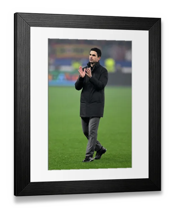 Framed Print : Bayer 04 Leverkusen v Arsenal FC - UEFA Champions League 2025 / 26 Round of 16 First Leg Framed Print : Bayer 04 Leverkusen v Arsenal FC - UEFA Champions League 2025 / 26 Round of 16 First Leg
