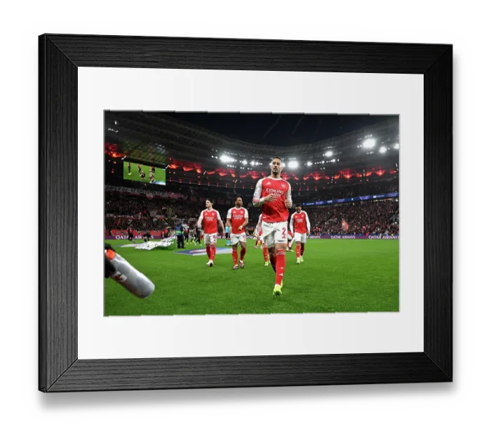 Framed Print : Bayer 04 Leverkusen v Arsenal FC - UEFA Champions League 2025 / 26 Round of 16 First Leg Framed Print : Bayer 04 Leverkusen v Arsenal FC - UEFA Champions League 2025 / 26 Round of 16 First Leg