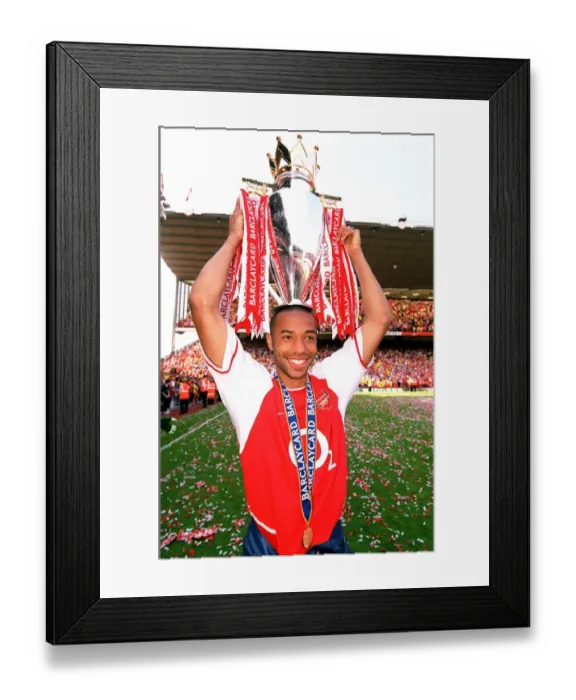 Framed Print : FA Premiership Showdown: Arsenal vs Leicester City, May 15, 2004, Highbury, London