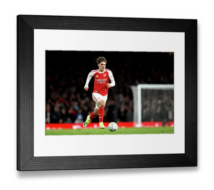 Framed Print : Arsenal v Everton - Premier League