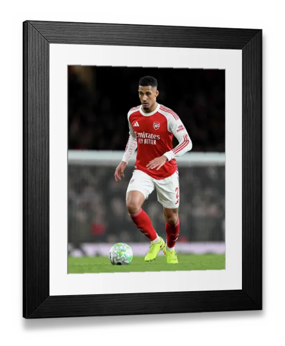 Framed Print : Arsenal v Everton - Premier League
