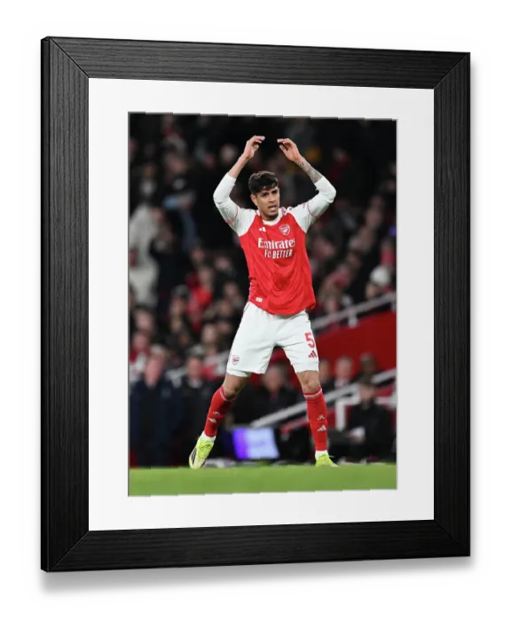 Framed Print : Arsenal v Everton - Premier League