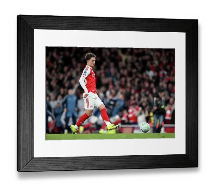 Framed Print : Arsenal v Everton - Premier League Framed Print : Arsenal v Everton - Premier League