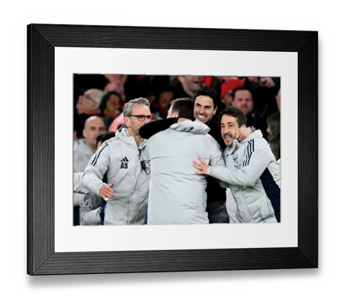 Framed Print : Arsenal v Everton - Premier League
