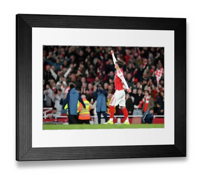 Framed Print : Arsenal v Everton - Premier League