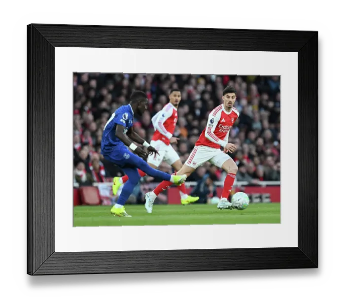 Framed Print : Arsenal v Everton - Premier League