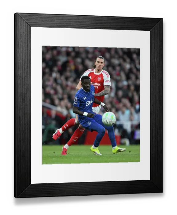 Framed Print : Arsenal v Everton - Premier League Framed Print : Arsenal v Everton - Premier League