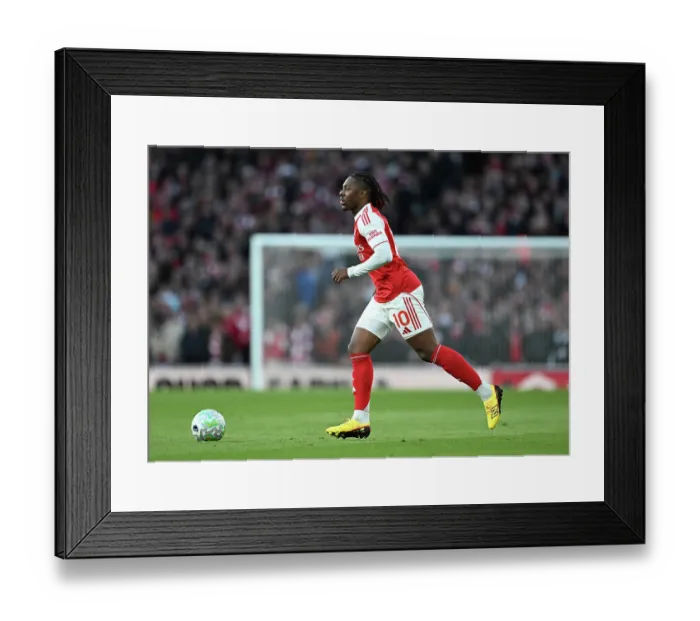 Framed Print : Arsenal v Everton - Premier League