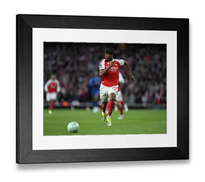 Framed Print : Arsenal v Everton - Premier League