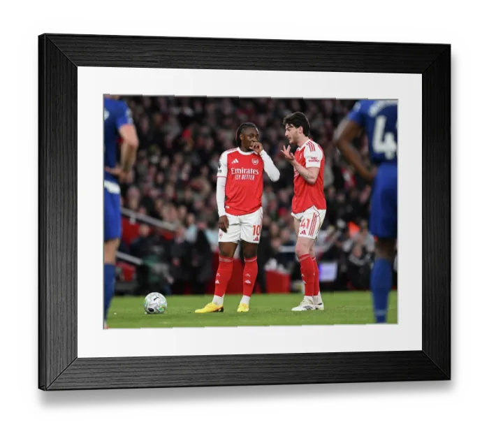 Framed Print : Arsenal v Everton - Premier League