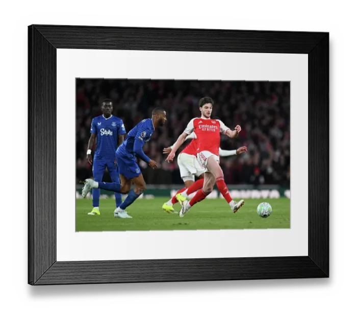 Framed Print : Arsenal v Everton - Premier League