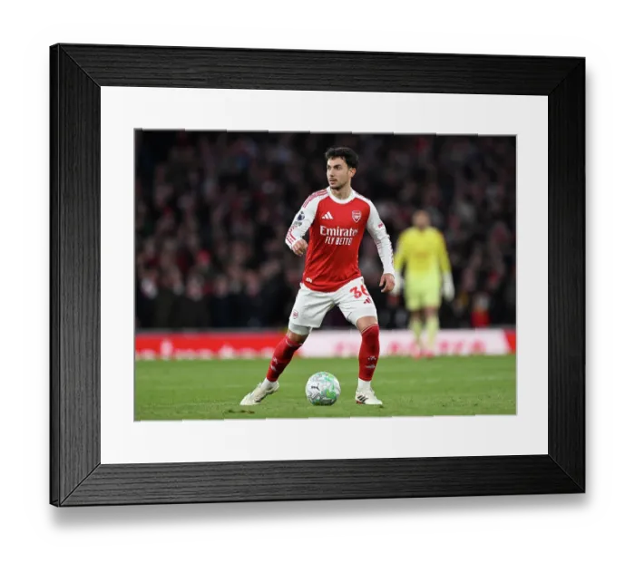 Framed Print : Arsenal v Everton - Premier League