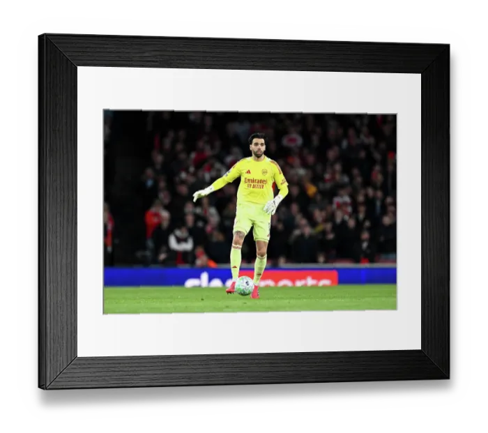 Framed Print : Arsenal v Everton - Premier League