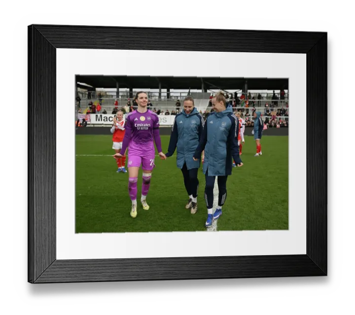 Framed Print : London City Lionesses v Arsenal - Barclays Women's Super League London City Lionesses v Arsenal - Barclays Women's Super League Framed Print : London City Lionesses v Arsenal - Barclays Women's Super League London City Lionesses v Arsenal - Barclays Women's Super League
