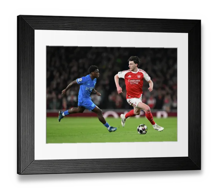 Framed Print : Arsenal FC v Bayer 04 Leverkusen - UEFA Champions League 2025 / 26 Round of 16 Second Leg