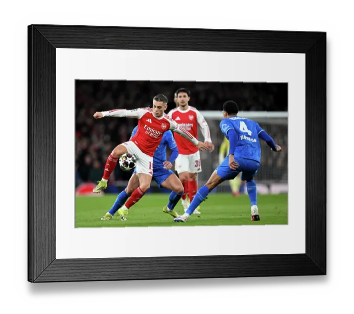 Framed Print : Arsenal FC v Bayer 04 Leverkusen - UEFA Champions League 2025 / 26 Round of 16 Second Leg