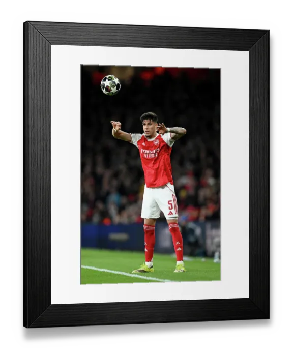 Framed Print : Arsenal FC v Bayer 04 Leverkusen - UEFA Champions League 2025 / 26 Round of 16 Second Leg