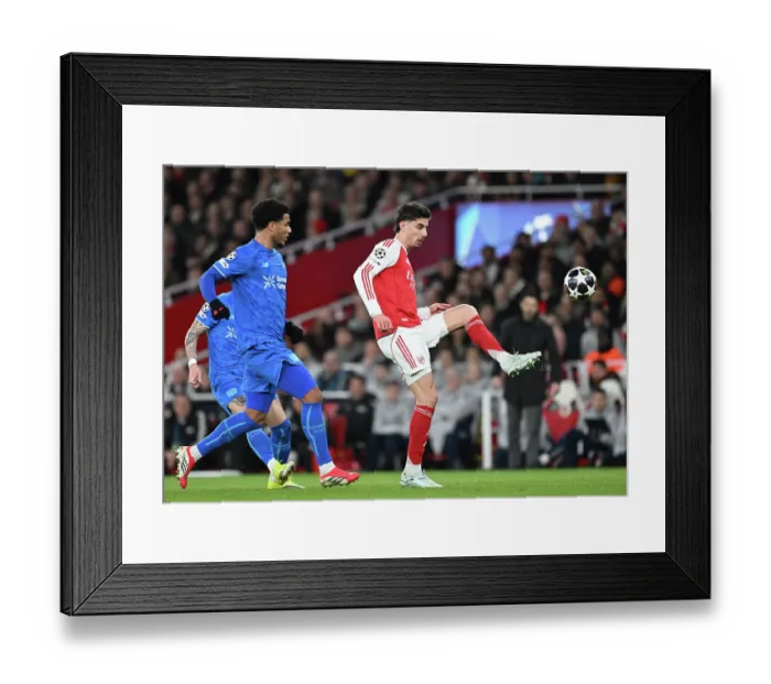 Framed Print : Arsenal FC v Bayer 04 Leverkusen - UEFA Champions League 2025 / 26 Round of 16 Second Leg