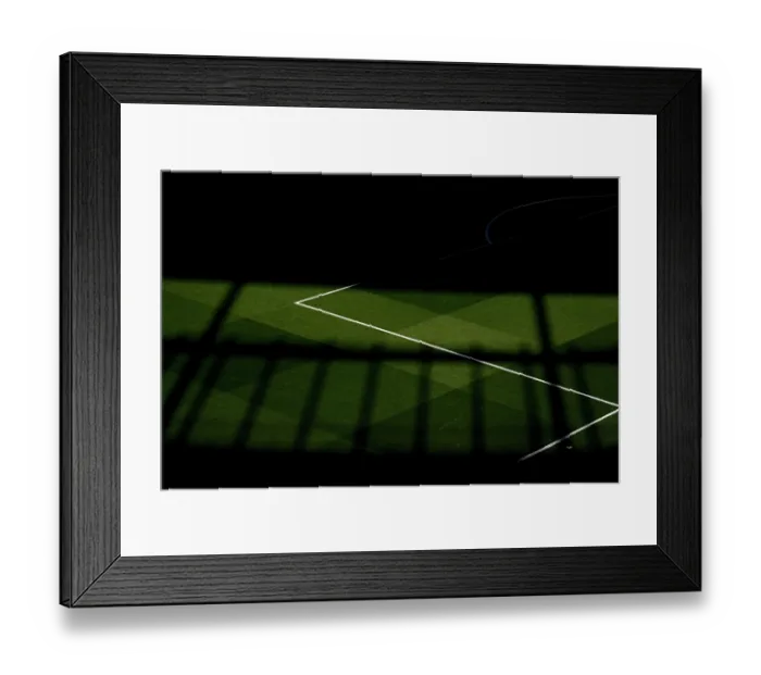 Framed Print : Arsenal FC v Bayer 04 Leverkusen - UEFA Champions League 2025 / 26 Round of 16 Second Leg